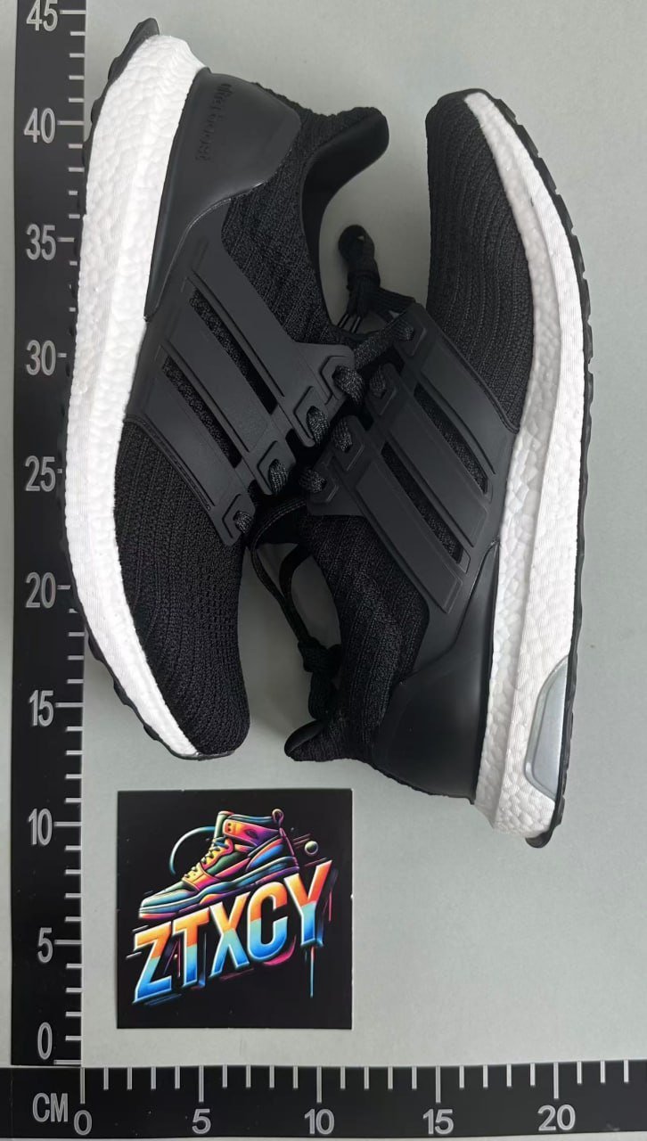 Adidas ULTRA BOOST
