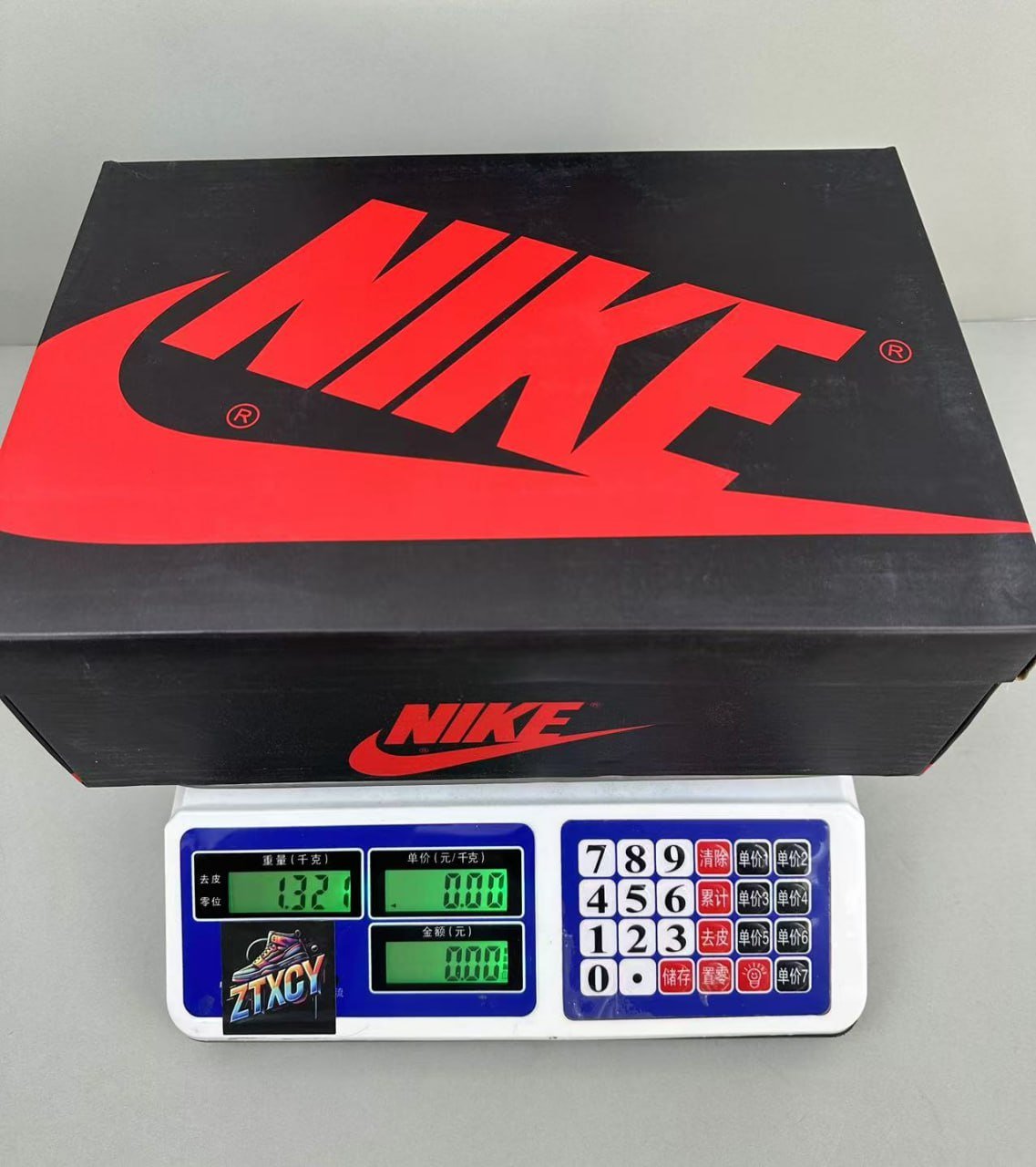 NIKE high top aj1