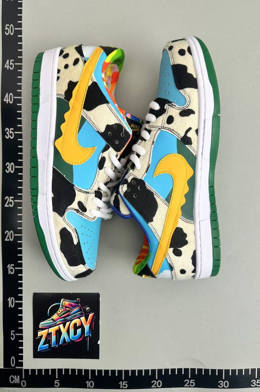 NIKE Dunk SB