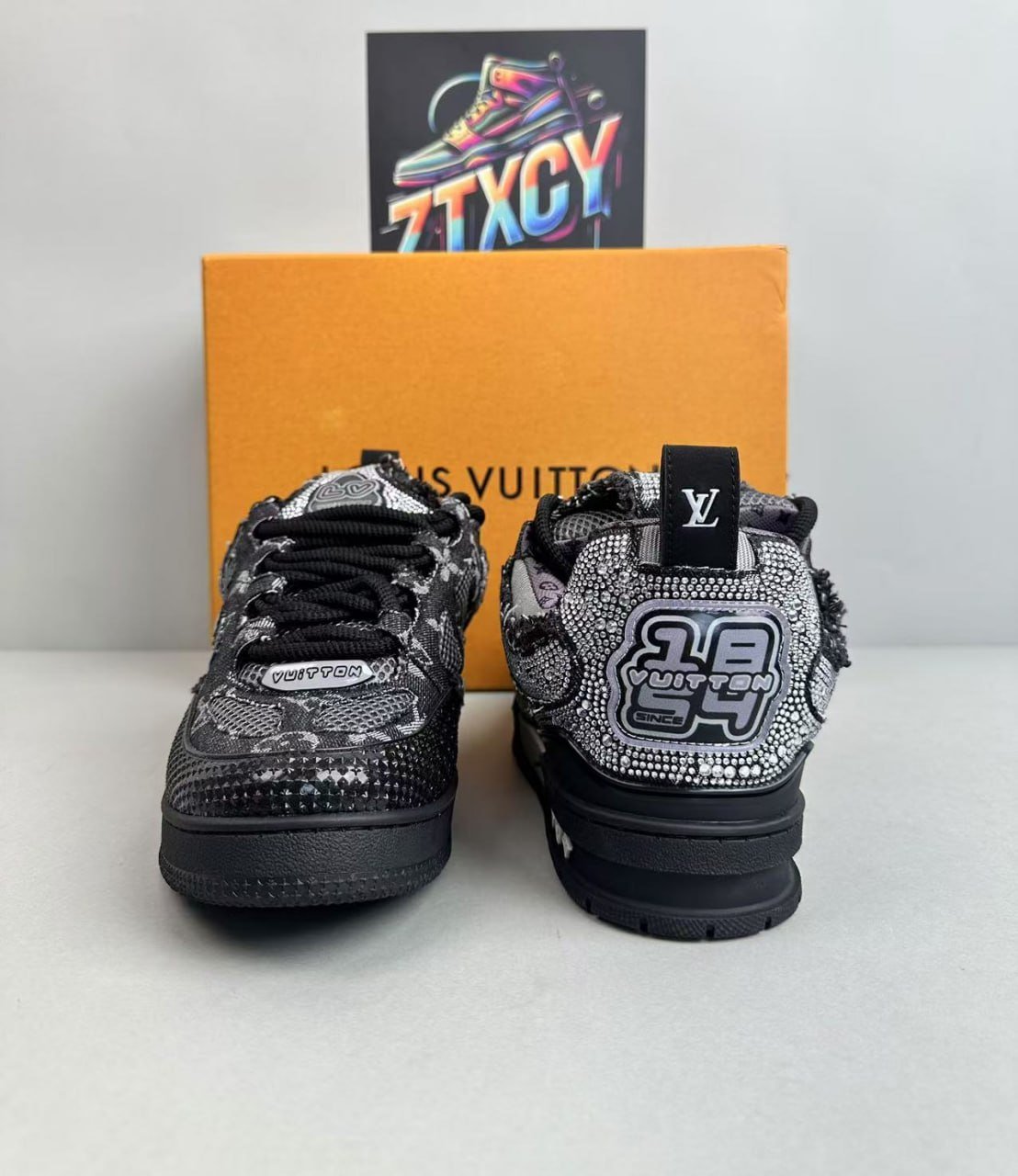 Louis Vuitton flat shoes