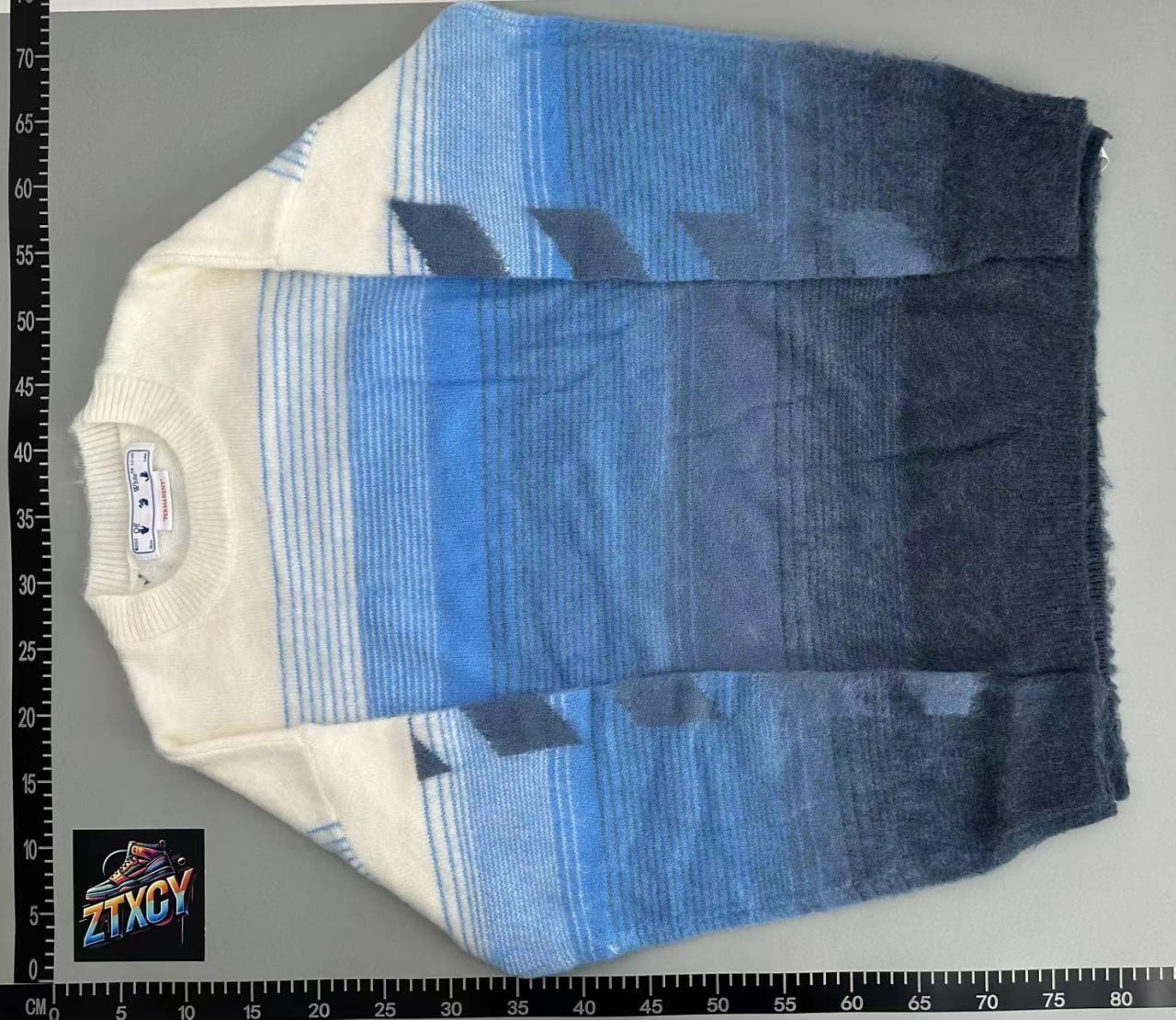 OFF-White sweater