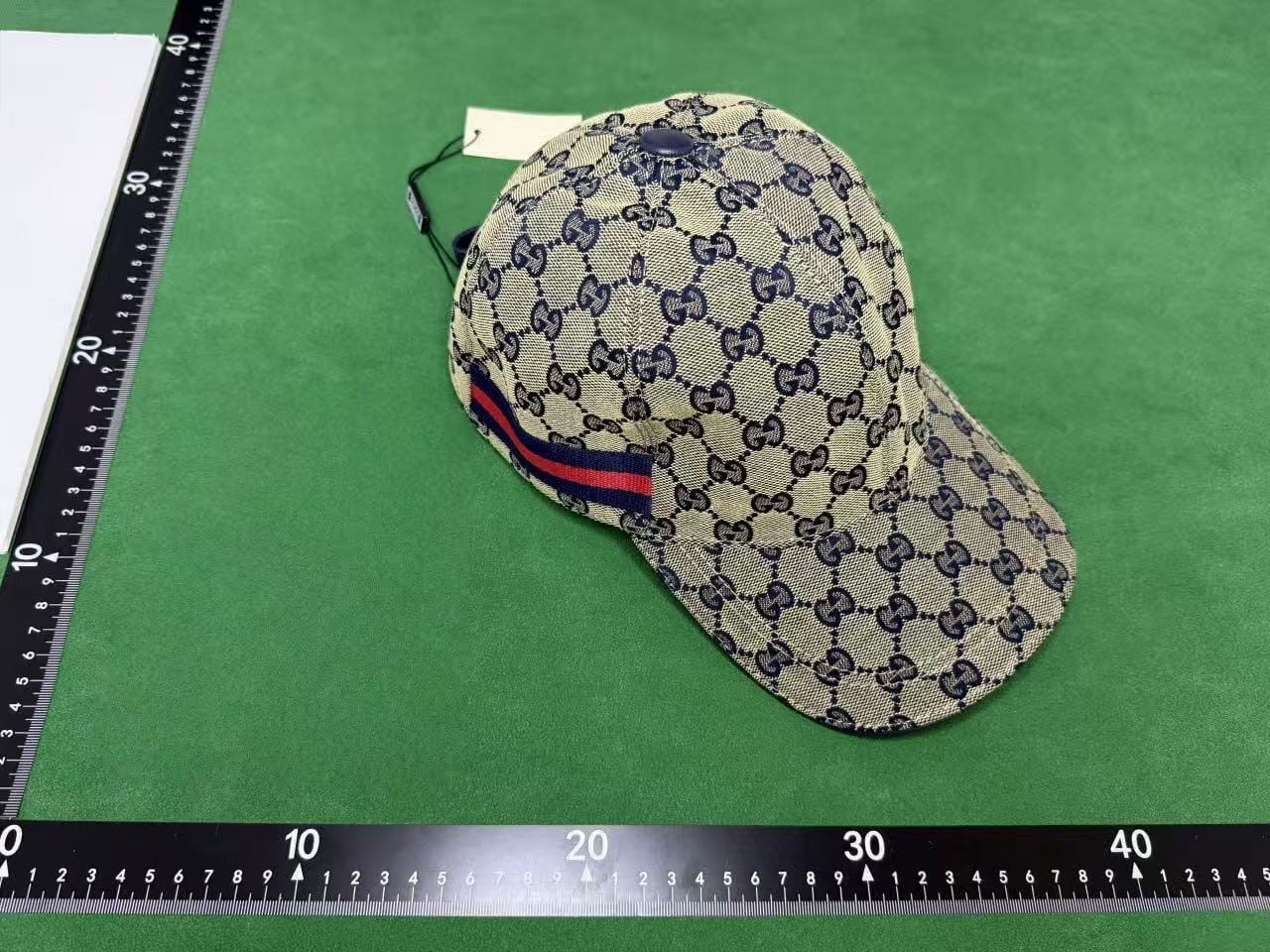 Gucci peaked cap\sun hat
