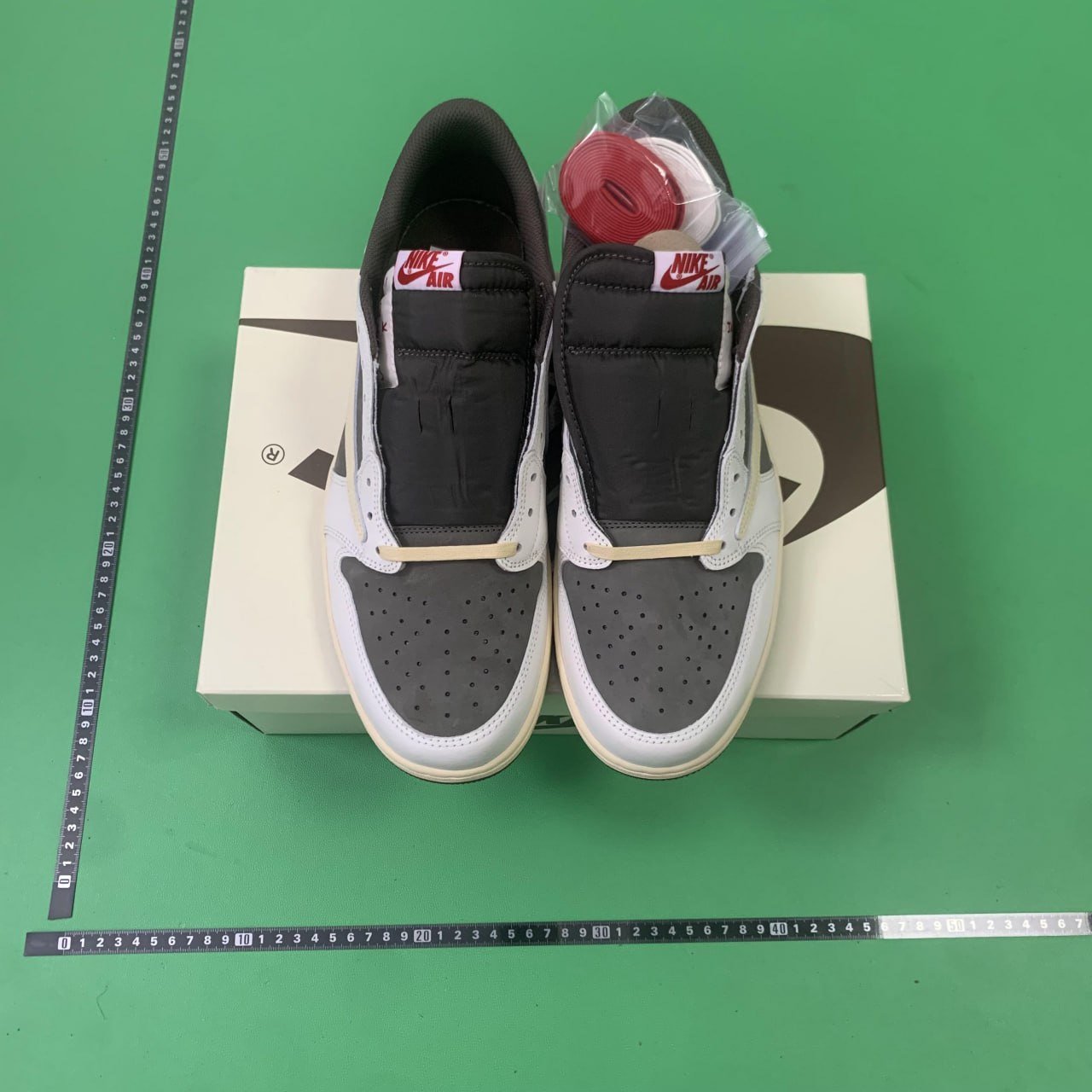 Travis Scott x Air Jordan 1