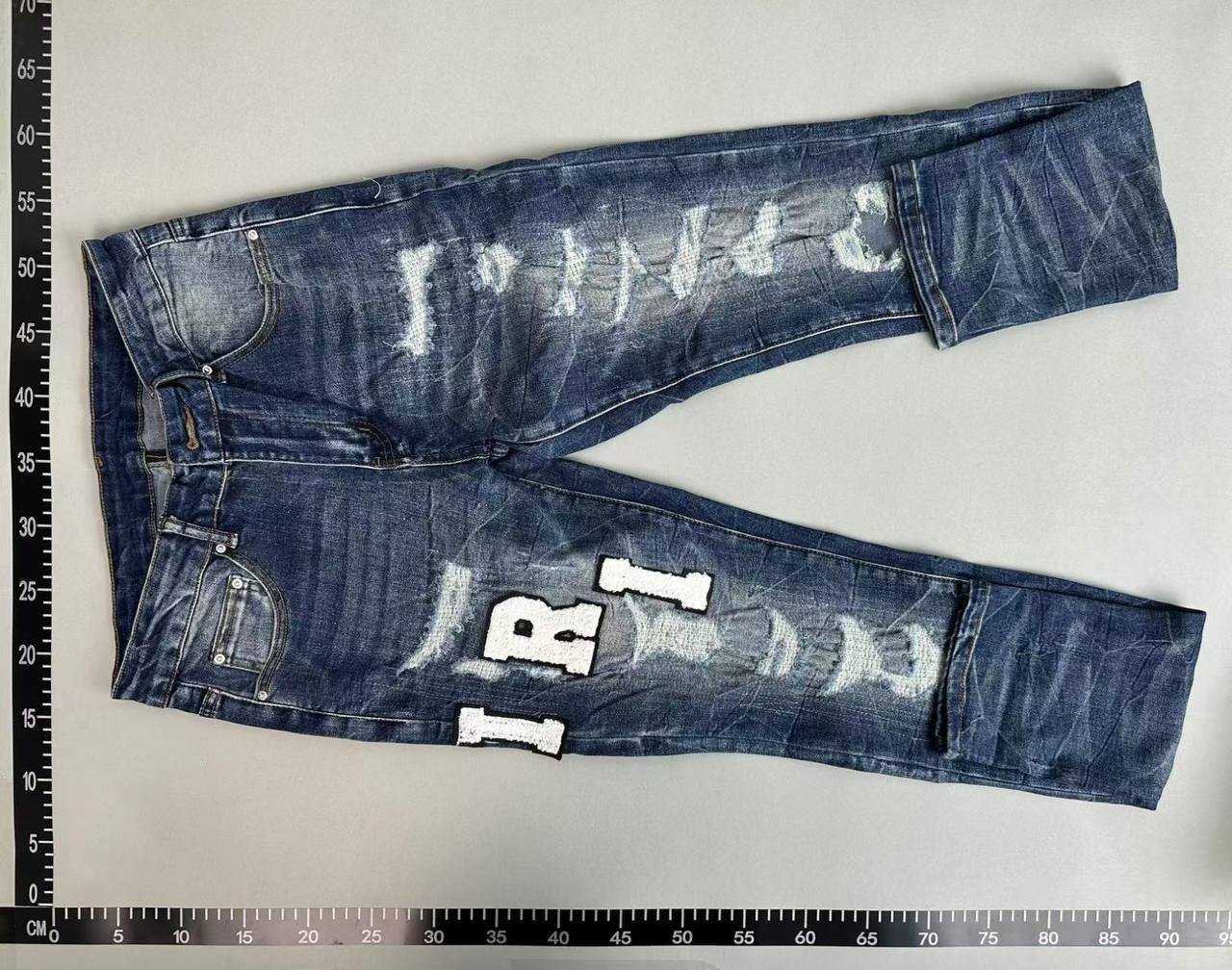 AMIRI MIBI Distressed Jeans