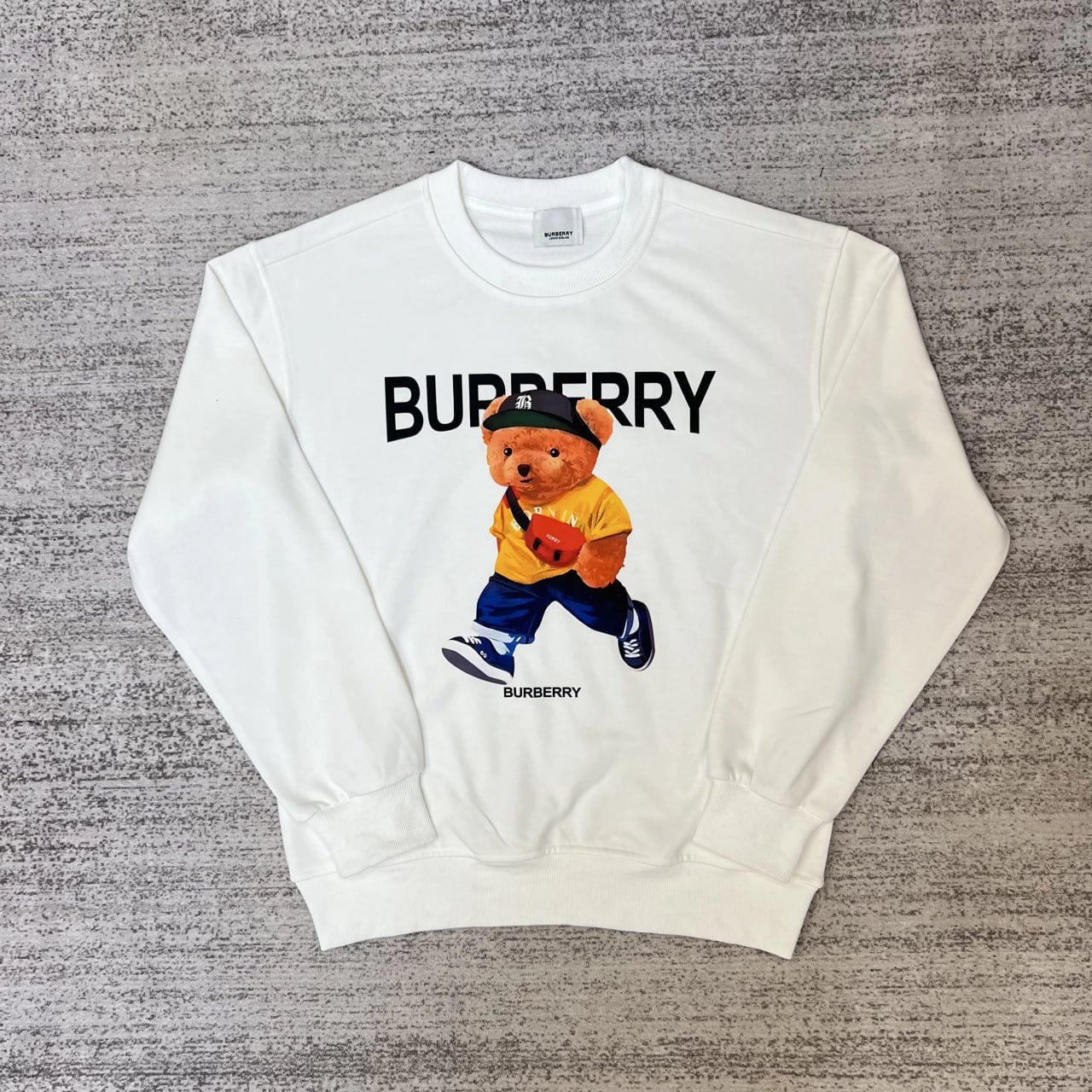 Burberry sweatshirt