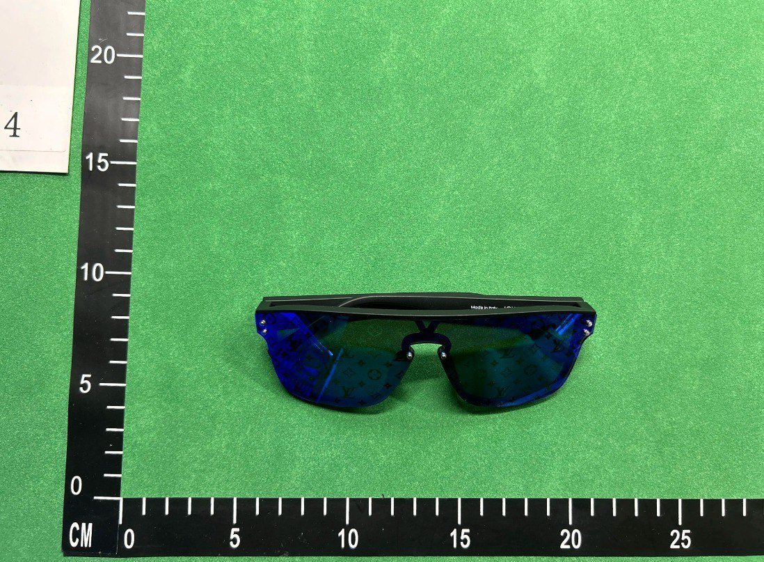 LV High-Quality Sunglasses