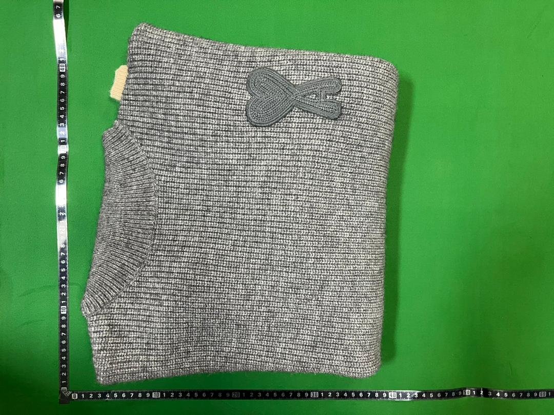 AMI Sweater