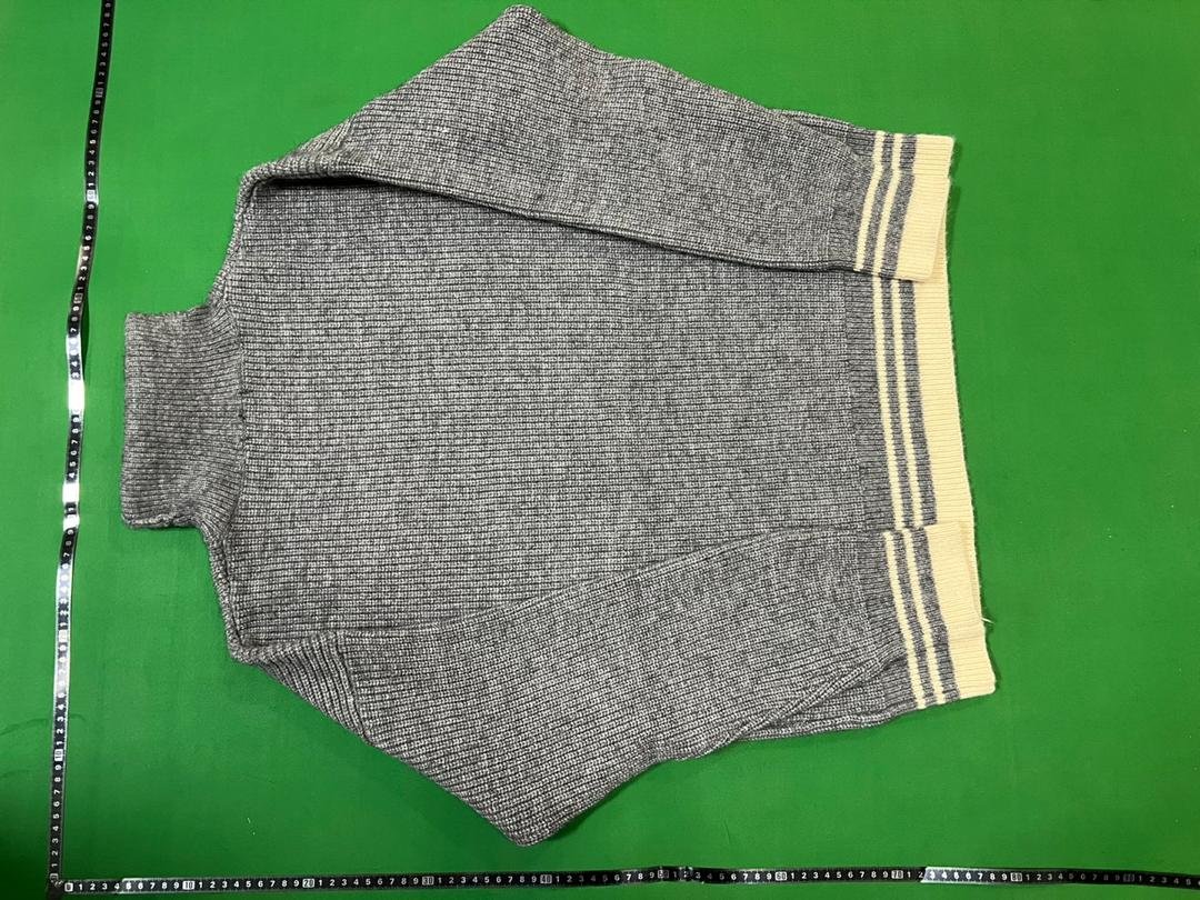 AMI Sweater
