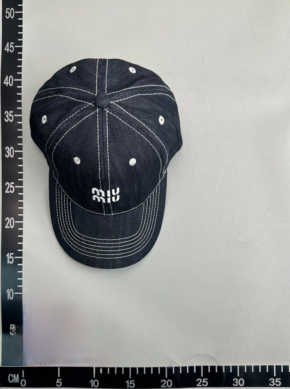 miumiu hat