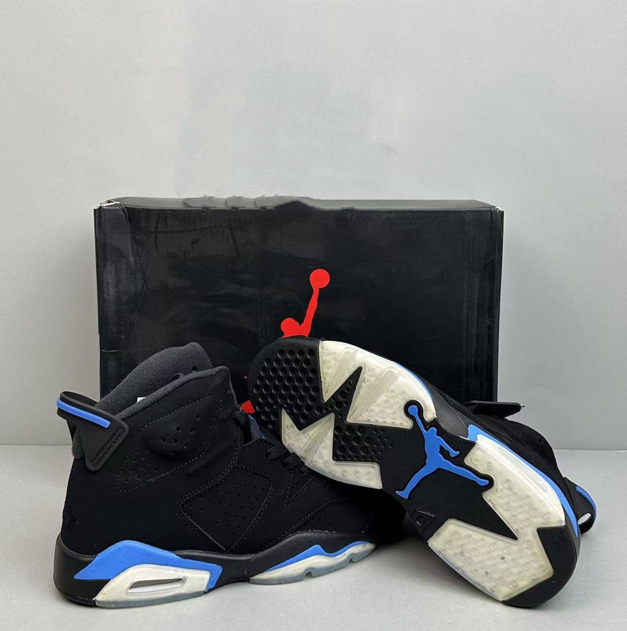 NIKE AIR JORDAN 6