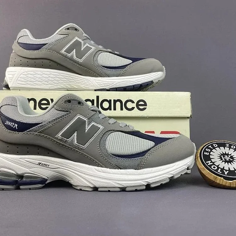 New  Balance  2002R