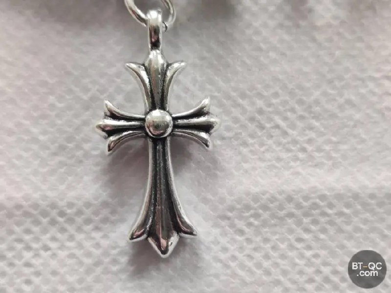 Chrome Hearts Silver Floral Bracelet with Cross Design